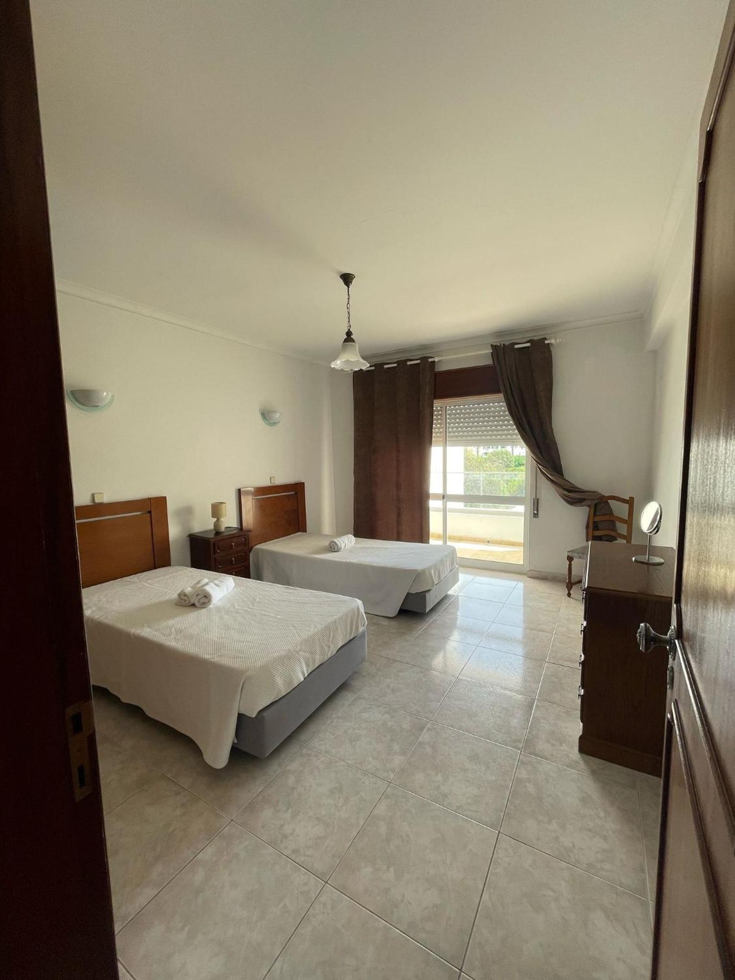 Apartamento T1 Todo Equipado Albufeira Bagian luar foto